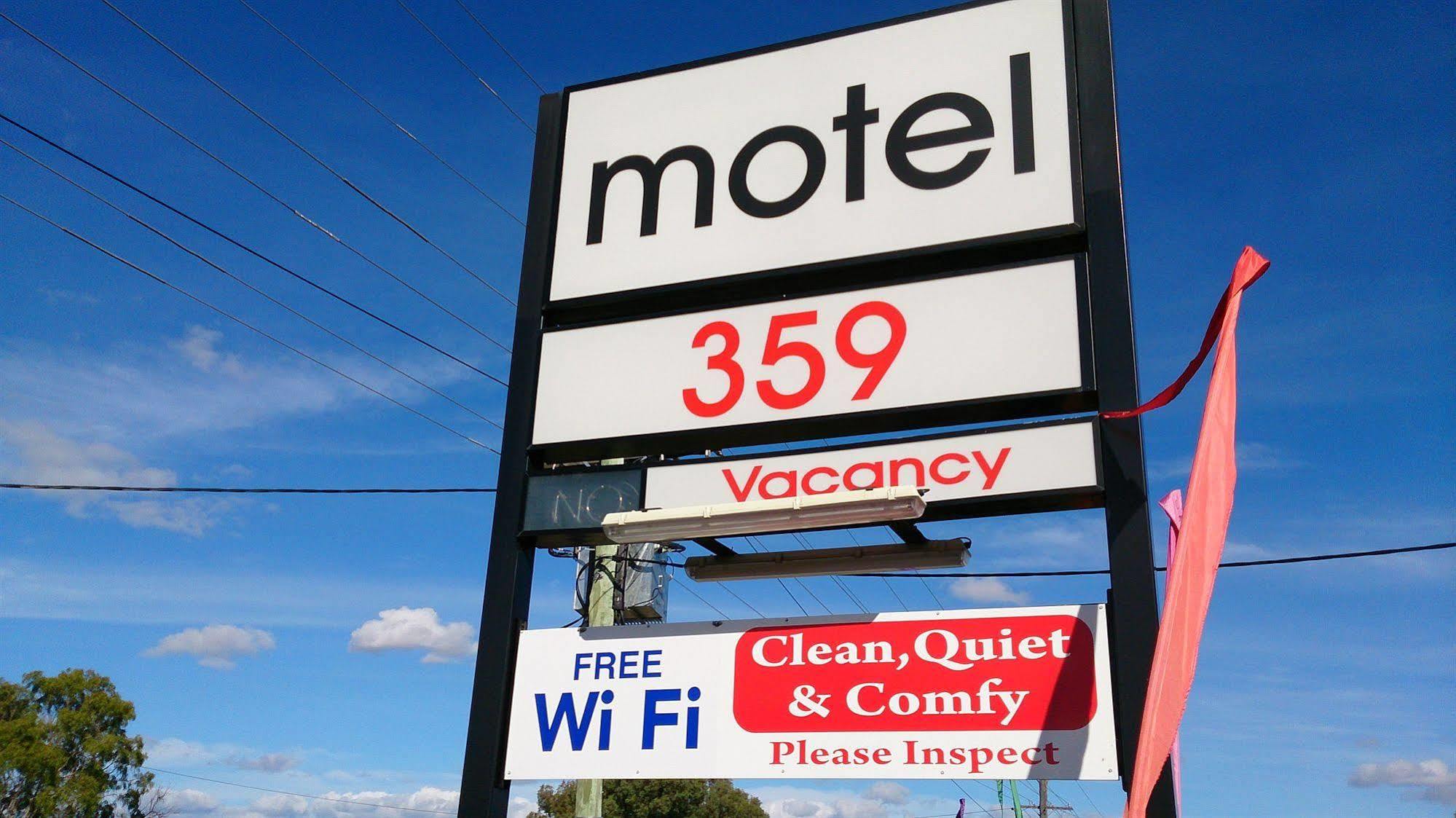 טאמוורת' Motel 359 מראה חיצוני תמונה